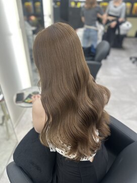 アルドーレ(Ardore) ヘーゼルベージュ♪