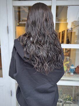 パザパ(pas a pas) 大きめカールなレイヤーカット