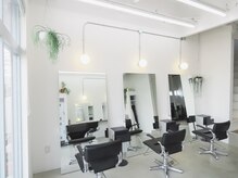 ソーンズ ヨイク(thorns YOIKU)の雰囲気（少人数制でカウンセリングから丁寧にヘアスタイルを作ります。）