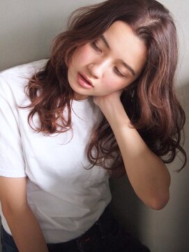 コス(kos) 『nanuk*UEKI』外国人風クセ感*大きめリッジウェーブ