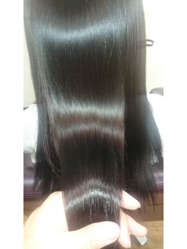 サロンドブイフォー(Salon de Vfour) デザイン縮毛矯正