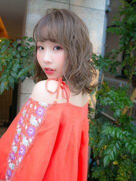 ルティア(Lutia) ミルクティーグレージュ シースルーバング 小顔☆