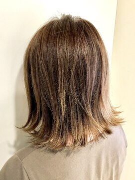 ラカ ヘアーアンドメイク 赤坂(LAKA hair&make) 【LAKA】ミディアムスタイル2-3