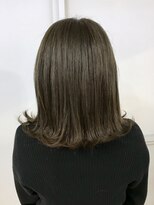 シアン(CYAN)&nbsp;外ハネロブ×アッシュグレージュ