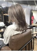 ホワイトベージュ　ハイライト　インナーカラー　デザインカラー