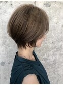 キャラメルベージュ