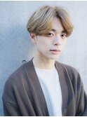 爽やかツーブロックシャドウパーマセンターパートコンマヘア