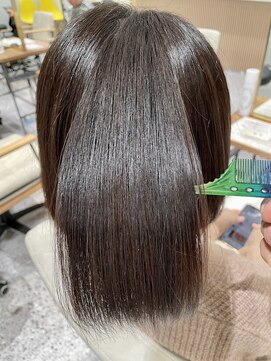 ゼストララ(ZEST Lara) 【YUICHI】酸性ストレート×ボブ【吉祥寺】