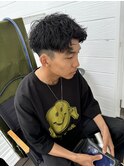 “刈り上げありスパイキー”