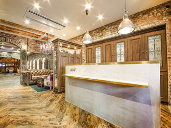 Tiffa 栄【ティファ サカエ】