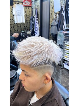 リベルテ(LIBERTE) ホワイトアップバング