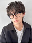 センターパートフェザーショート無造作似合わせカット大人