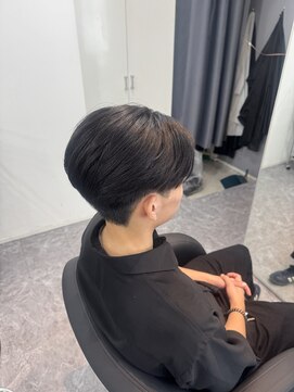 エクシア 表参道(EXCIA) 短めセンターパート