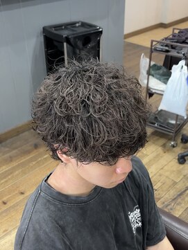 アンダーバーホワイト 広島 並木店(_WHITE) 波巻きパーマ×ウルフパーマ×メンズウルフ【広島】