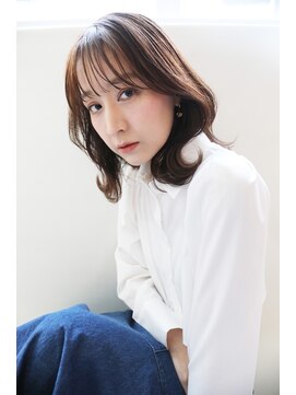 ルーチェココ(Lu'ce coco) 鎖骨下くびれセミロング[切りっぱなしボブエアリーロング美髪]