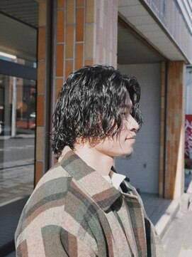 ノイ(noi) 縦落ちロン毛パーマ