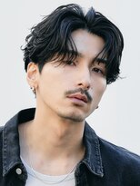 フィフス(fifth)&nbsp;原宿フェザーショートフェザーパーマセンターパートウルフゆるめ