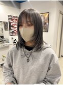 ミディアムレイヤー×グレージュカラー
