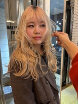 バディヘア ルーツ(BUDDY HAIR ROOTS)&nbsp;ブロンドベージュに動く質感が可愛いレイヤーカット