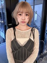 ノエ シンサイバシ(Noe Shinsaibashi)&nbsp;【LIRA】ミルクティーベージュ×ひし形ボブ