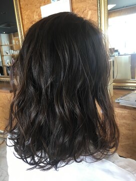 ハグ(Hug) 外ハネMIXボブ