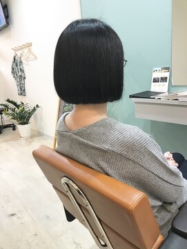 リュタン(LUTIN) LUTINパッツンボブ