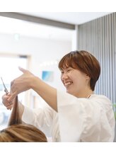 ルアナ バイ ザシーヘアーアンドライフ(LUANA by the SEA hair&life) 小寺 有里