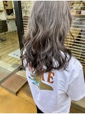 グレージュカラー