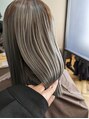 ジーナ 札幌(Zina) ハイトーン毛も綺麗にツヤツヤに仕上げます。