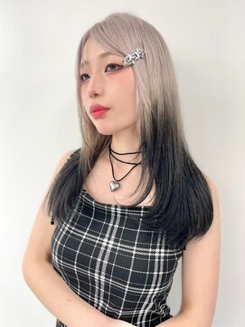 ランテルディ 渋谷(LANTERDIT) グラデーションカラー　レイヤーカット　シルバー　ハイトーン