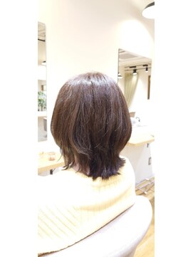 ジーナ(ZINA) 外ハネくびれスタイル