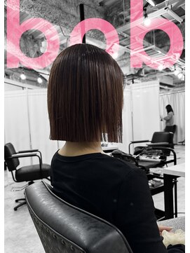 フランチェスカドットボブ(francesca.bob) 縮毛矯正×切りっぱなしボブ【田野剛大】梅田