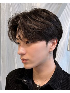 ノラ シブヤ(NORA) センターパートメンズカット韓国ヘアダウンパーマ曲がる縮毛矯正