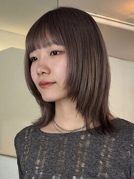 アンプラグド(unplugged) ラベンダーグレージュ ブリーチありダブルカラー