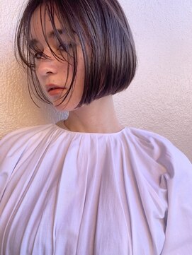 フランチェスカ(Francesca) アッシュブラック/スキバサミを使わないミニボブ/艶感◎20代30代