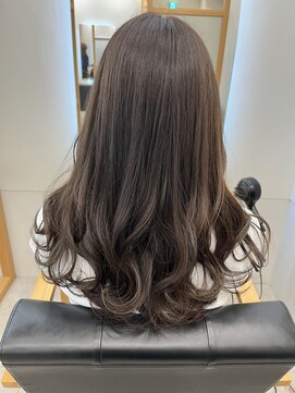 リュクスバトーバイトリコ 船橋南口店(Luxe BATEAU by tricot) ラベンダーブラウン