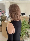 ハイトーンベージュ　ミディアムボブ