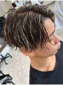 波巻きパーマセンターパートツイストスパイラルパーマ刈り上げ