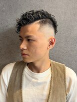 フジヤマバーバーショップ エビス(FUJIYAMA BARBER SHOP ebisu)&nbsp;バーバースタイルスキンフェードサイドパートパーマ【ebisu】
