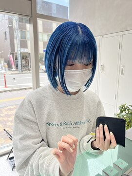 ジーナ 神戸 三田駅前(Zina) 青髪/ブルーヘアー/ミニボブ