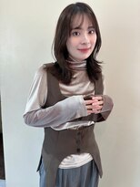 大人カジュアルくびれレイヤーミディアムベージュブラウン