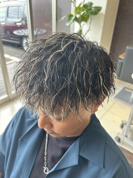 フォルテ 草薙店 メッシュキャップハイライト　ツイストスパイラルパーマ