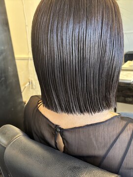 イチロクハチ(168 ichirokuhachi) ボブ　赤みを抑えた透明感カラー