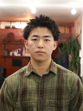 ロマンズヘッド(浪漫頭髪 ROMAN’S HEAD) スパイキーショート