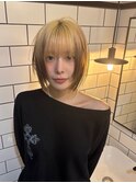 17214全頭ブリーチミニマルボブレイヤーショートルーツカラー