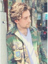 ワースホワイル(WORTH WHILE)&nbsp;刈り上げセンターパートサーフカール波巻きツイストスパイラル