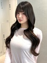 トリッカ シブヤ(TRICCA SHIBUYA)&nbsp;コテ巻き/韓国風/ツヤ髪/ワンホン/顔周りカット/小顔ヘア/渋谷