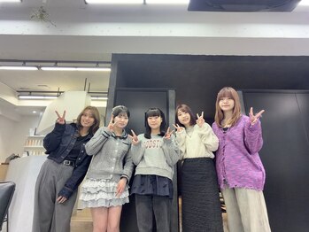 エト 横須賀(eto)の写真/女性目線で寄り添う居心地の良さ。ベテランスタイリスト在籍で、言いにくい髪の悩みも相談しやすい！