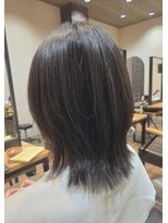 シキオリ(SHIKIORI)&nbsp;髪質改善ヘアエステ×ミディアムウルフ