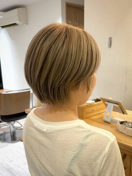 ニコヘアデザイン(NICO hair design) ホワイトベージュ×マッシュショート